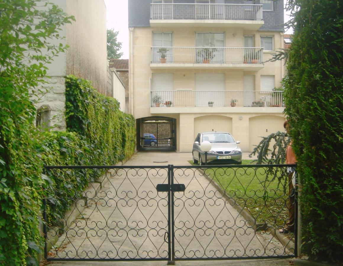 Maison De Longde-Appartement Avec 2 Chambres Villejuif Exterior foto