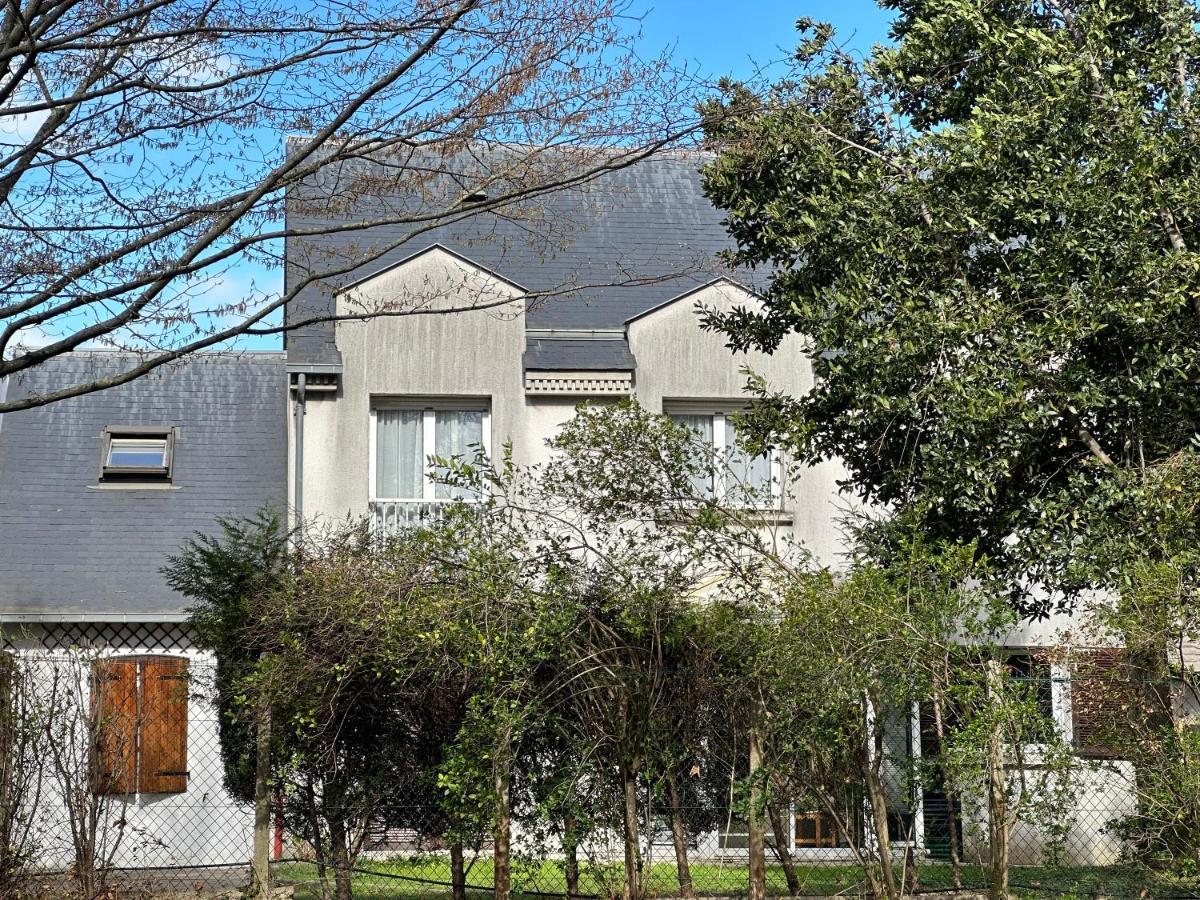 Maison De Longde-Appartement Avec 2 Chambres Villejuif Exterior foto